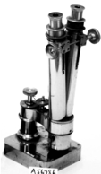 Close-up of a microscope
Description automatically generated with low confidence